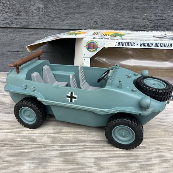 21ST CENTURY TOYS - The Ultimate Soldier Schimmwagen Land / Water Recon Vehicle - Picture 2 of 14